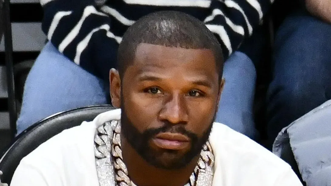 Floyd Mayweather files $175 million lawsuit accusing associates of fraud