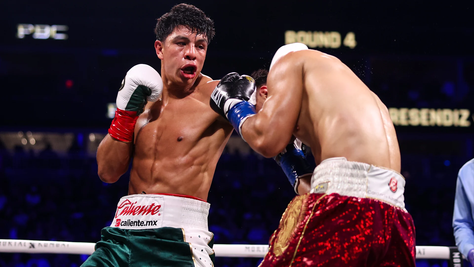 Jaime Munguia outclasses Armando Resendiz to win WBA 168-pound title
