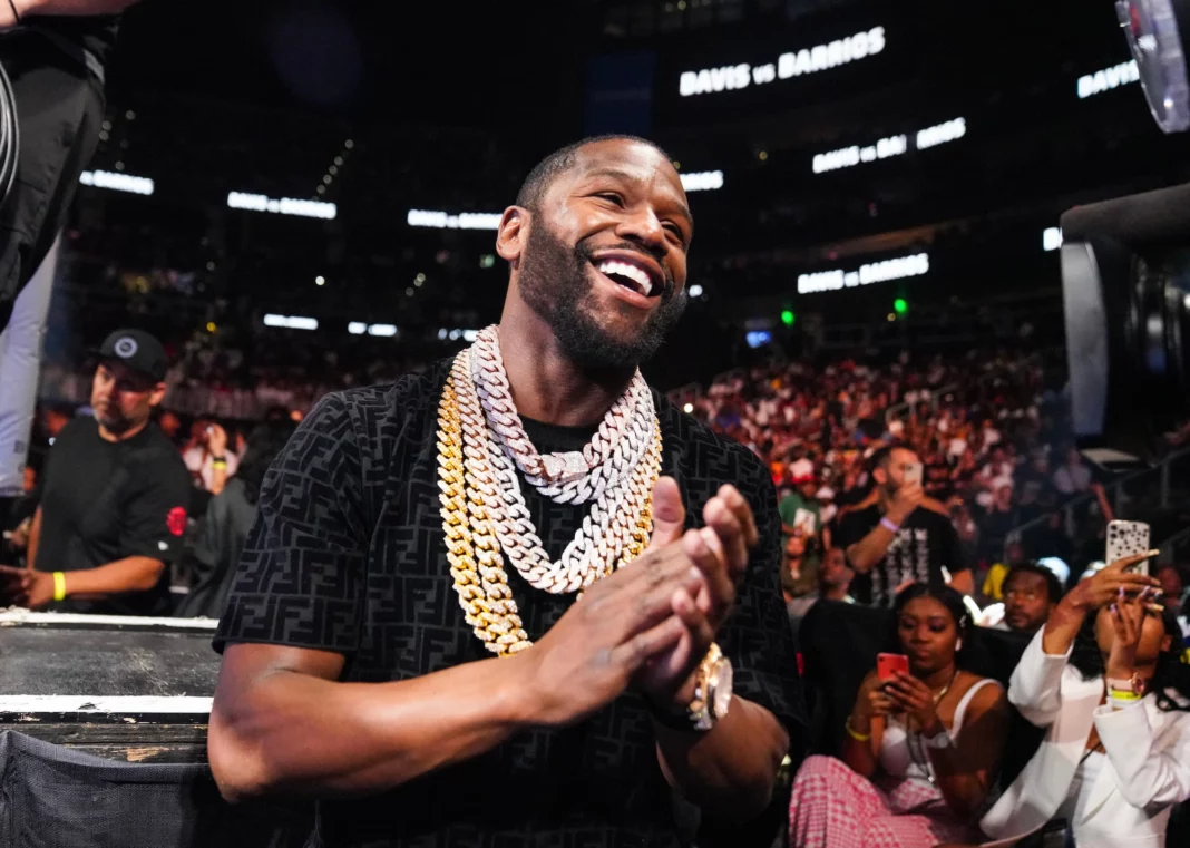 Mayweather to pay back support after baby with dancer from Vegas club