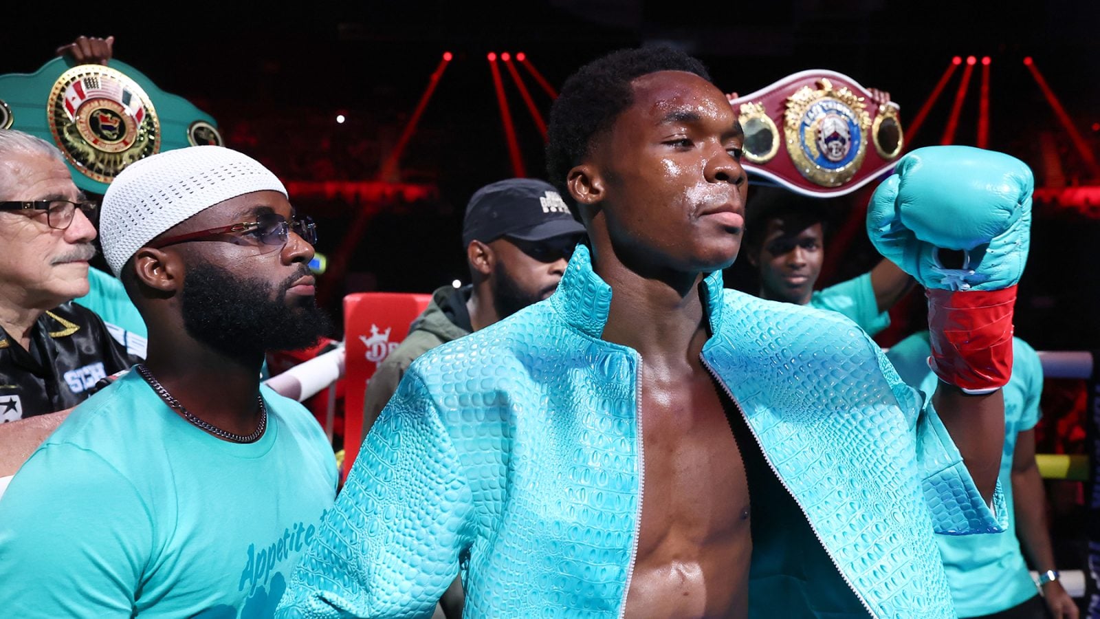 Abdullah Mason in the ring before his fight with Jeremia Nakathila.