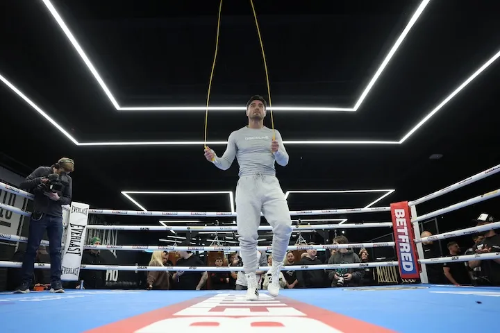 Caoimhin Agyarko next for Josh Kelly on July 25, Sebastian Fundora could follow