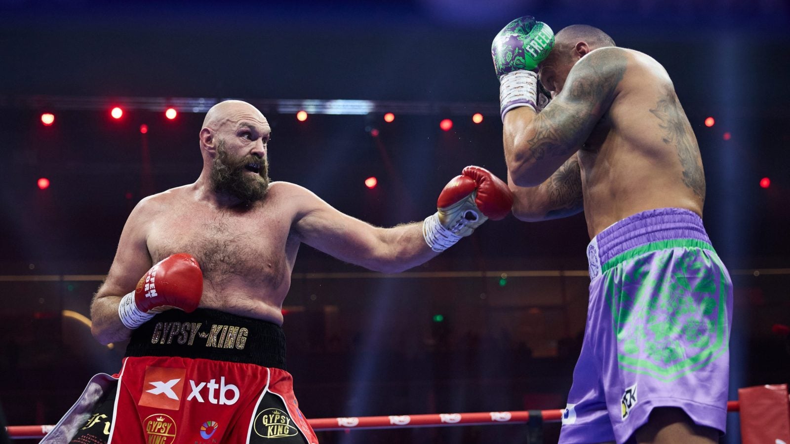 Tyson Fury in action against Oleksandr Usyk in their rematch for the WBC, WBA, Ring Magazine and WBO Heavyweight Titles.