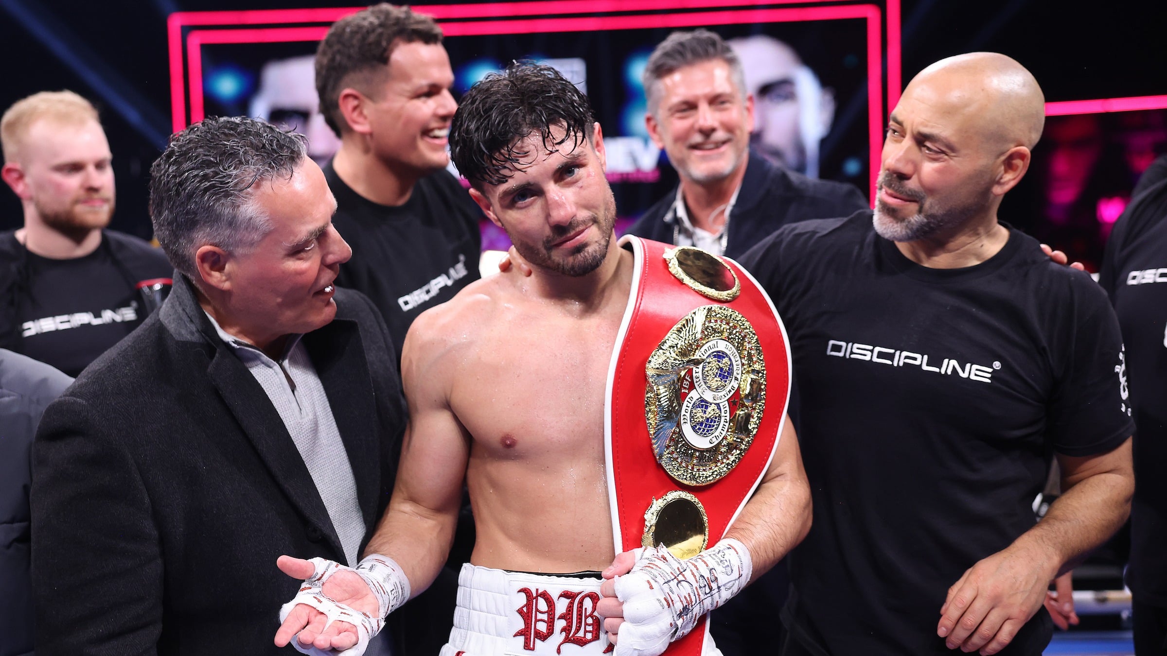 Unification matchup with Ennis intrigues Kelly