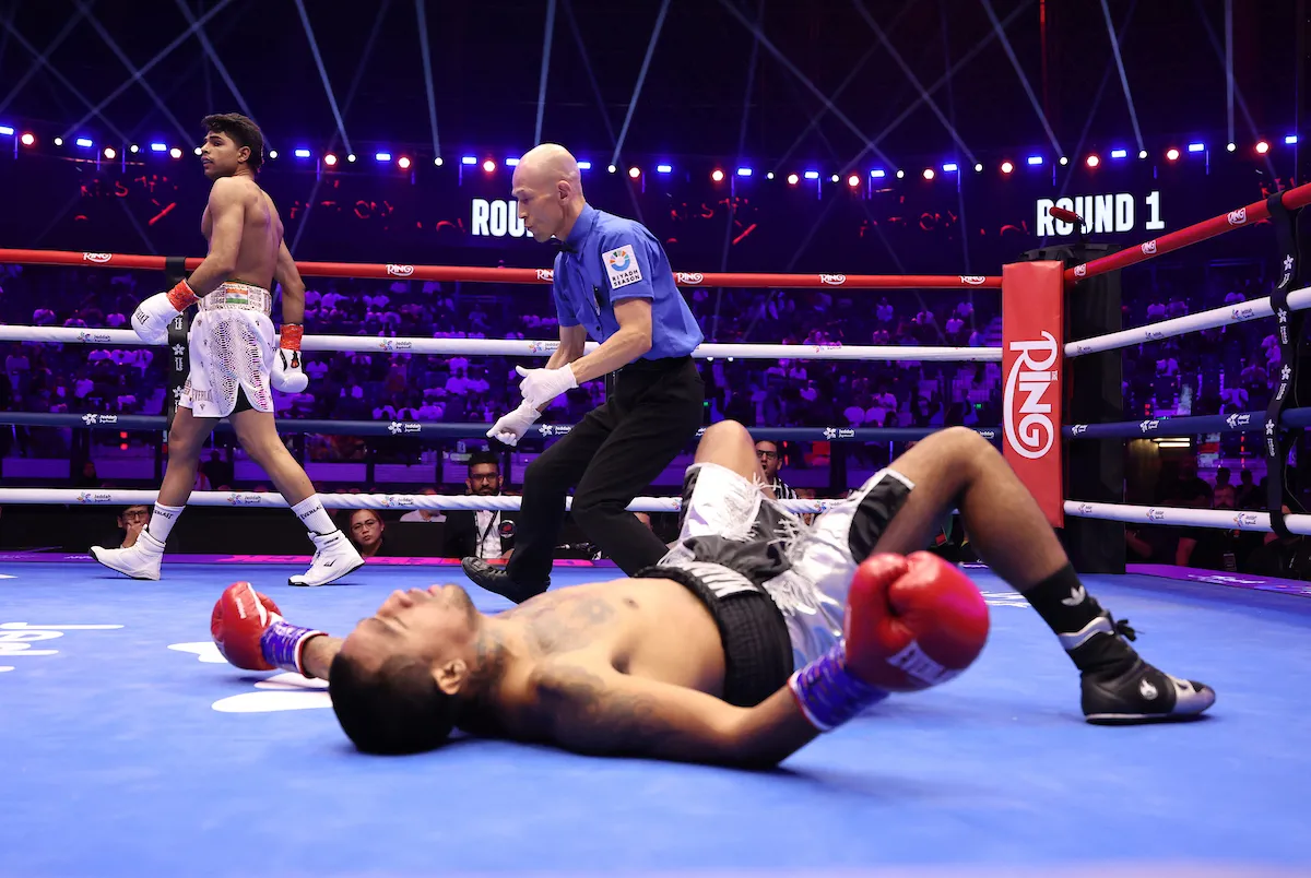Nishant Dev and Jacob Bank score victories on Joshua-Prenga undercard