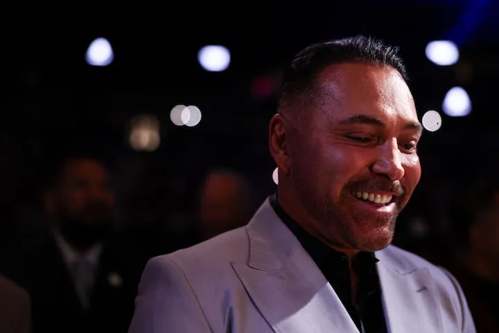 Oscar De La Hoya mends fences with Ryan Garcia, again warns about 'trojan horse' Zuffa Boxing