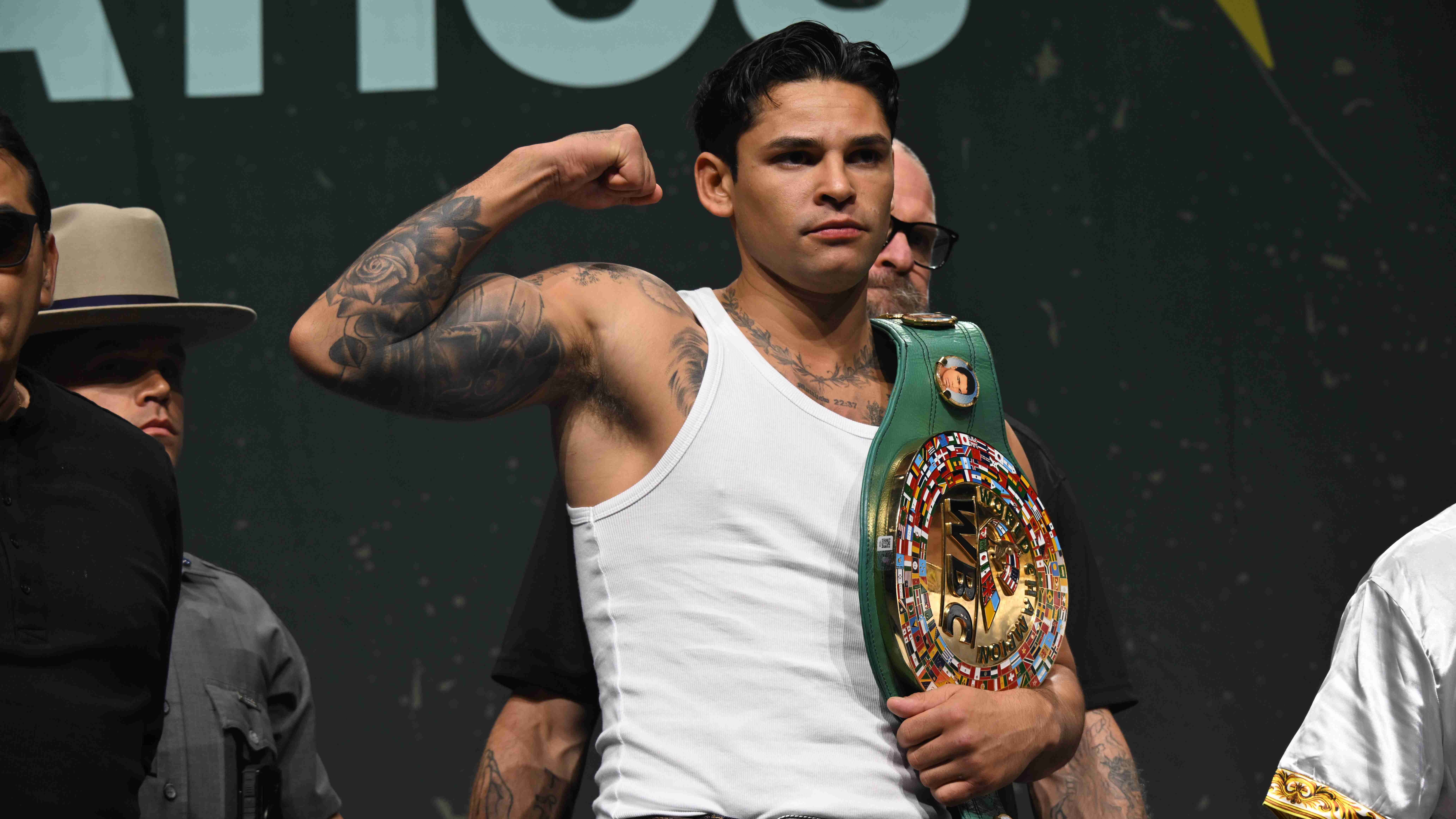 Hearn: Garcia will be 'much too heavy-handed' for drained Benn