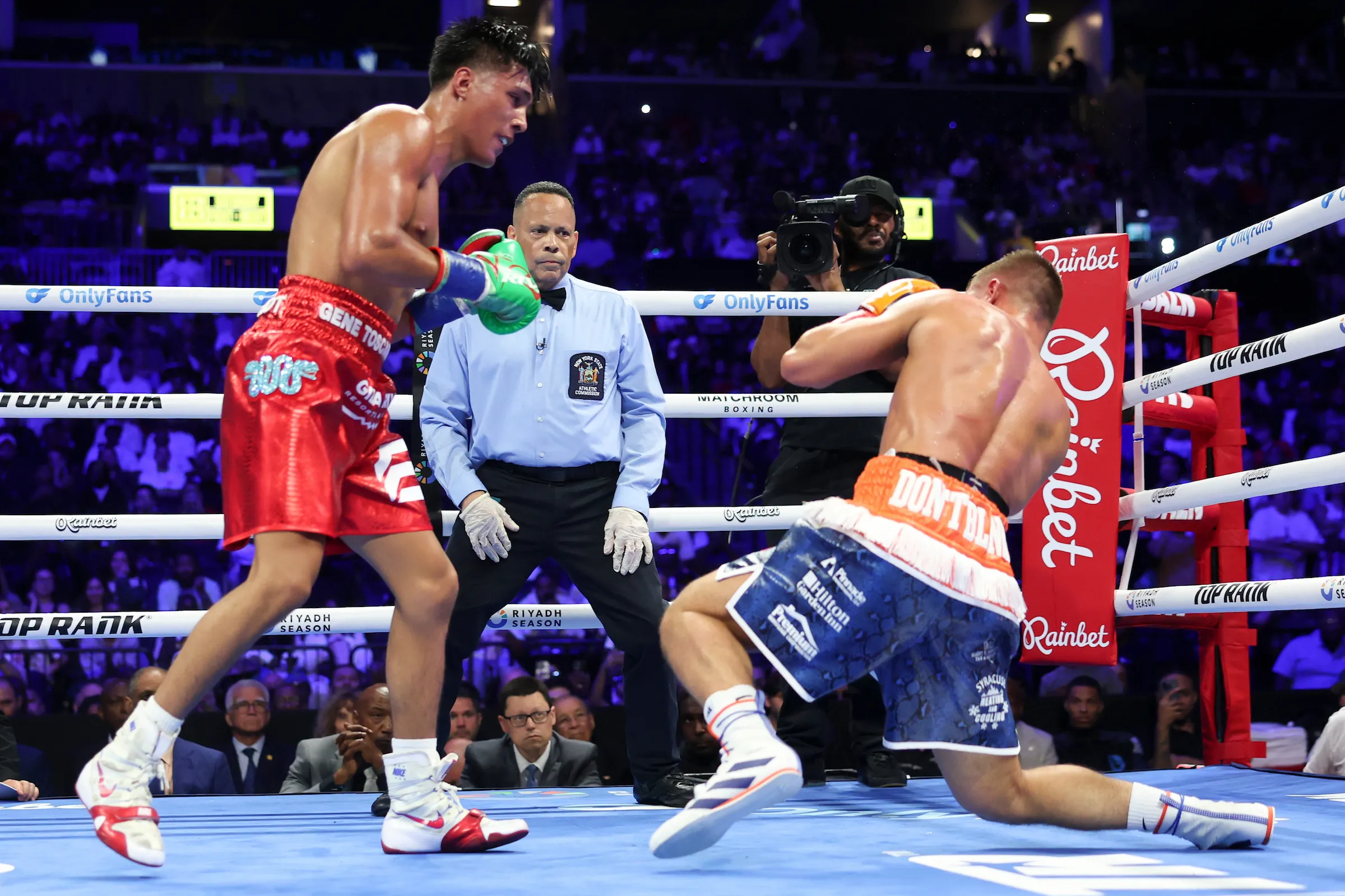 Emiliano Vargas elevated to No. 1 in WBO junior welterweight rankings