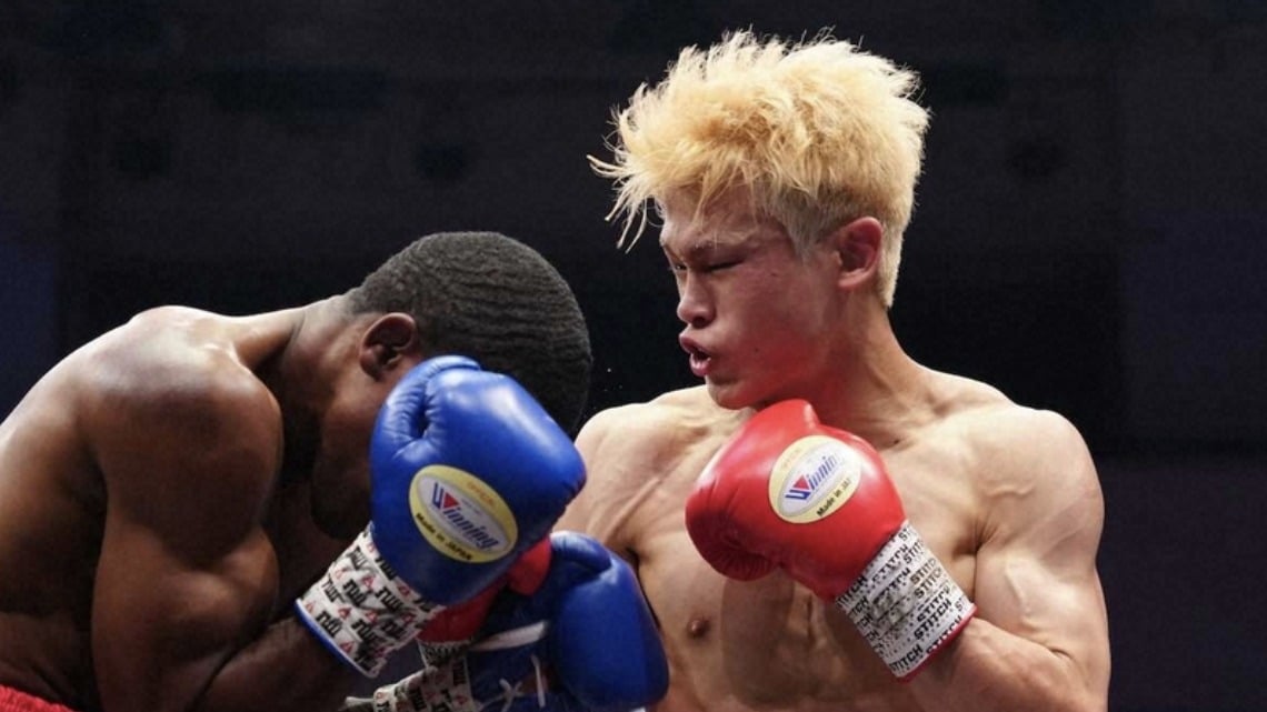 Hayato Tsutsumi survives being rocked, stops Batista in two rounds