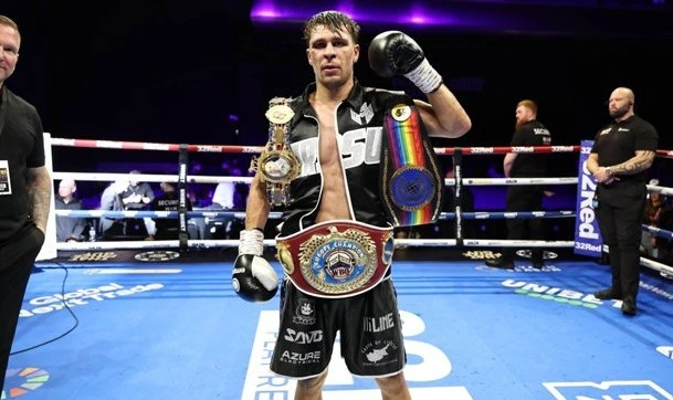 Constantin Ursu starting to make money, waves at 147 pounds