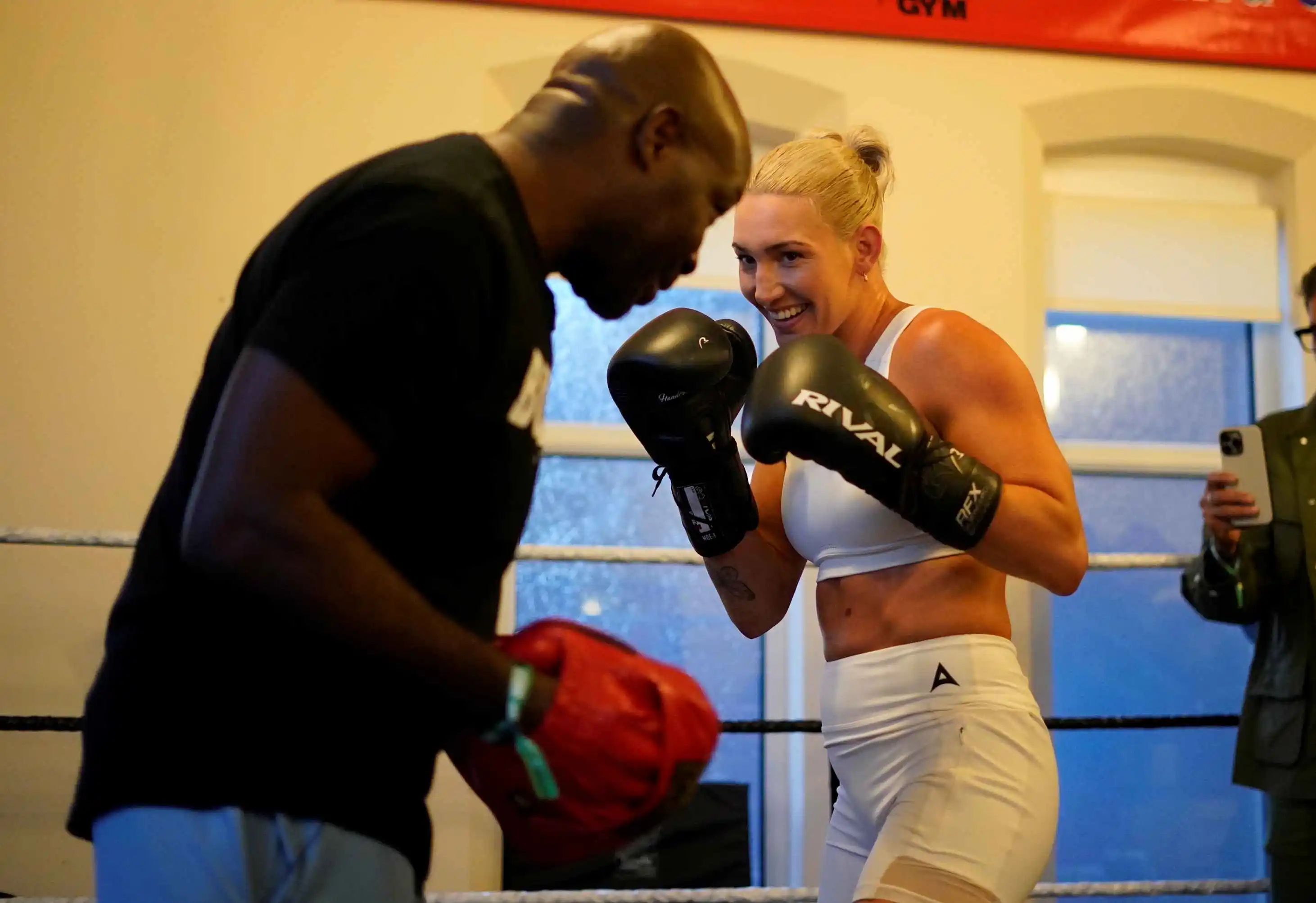 Mayer Expects Versatility To Separate Her From Cameron
