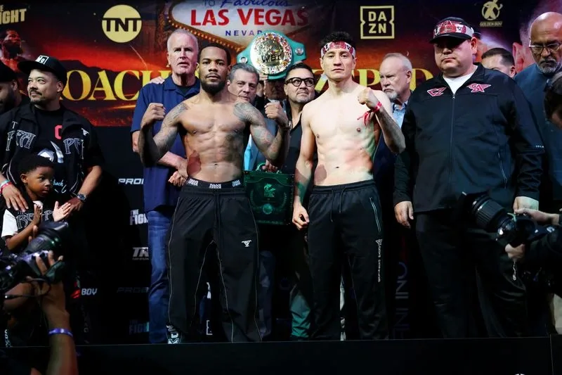 Improved Zepeda Out-Works Roach, Wins WBC Lightweight Title