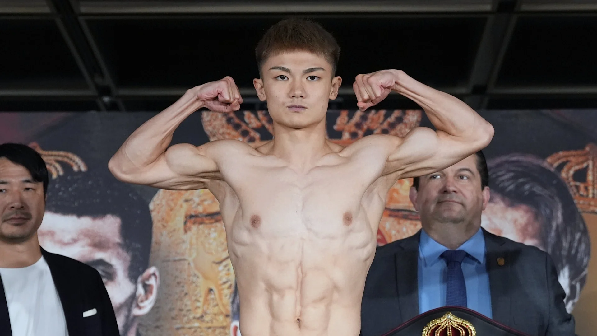 Kira stops Canizales in seven rounds to win WBA 108-pound title