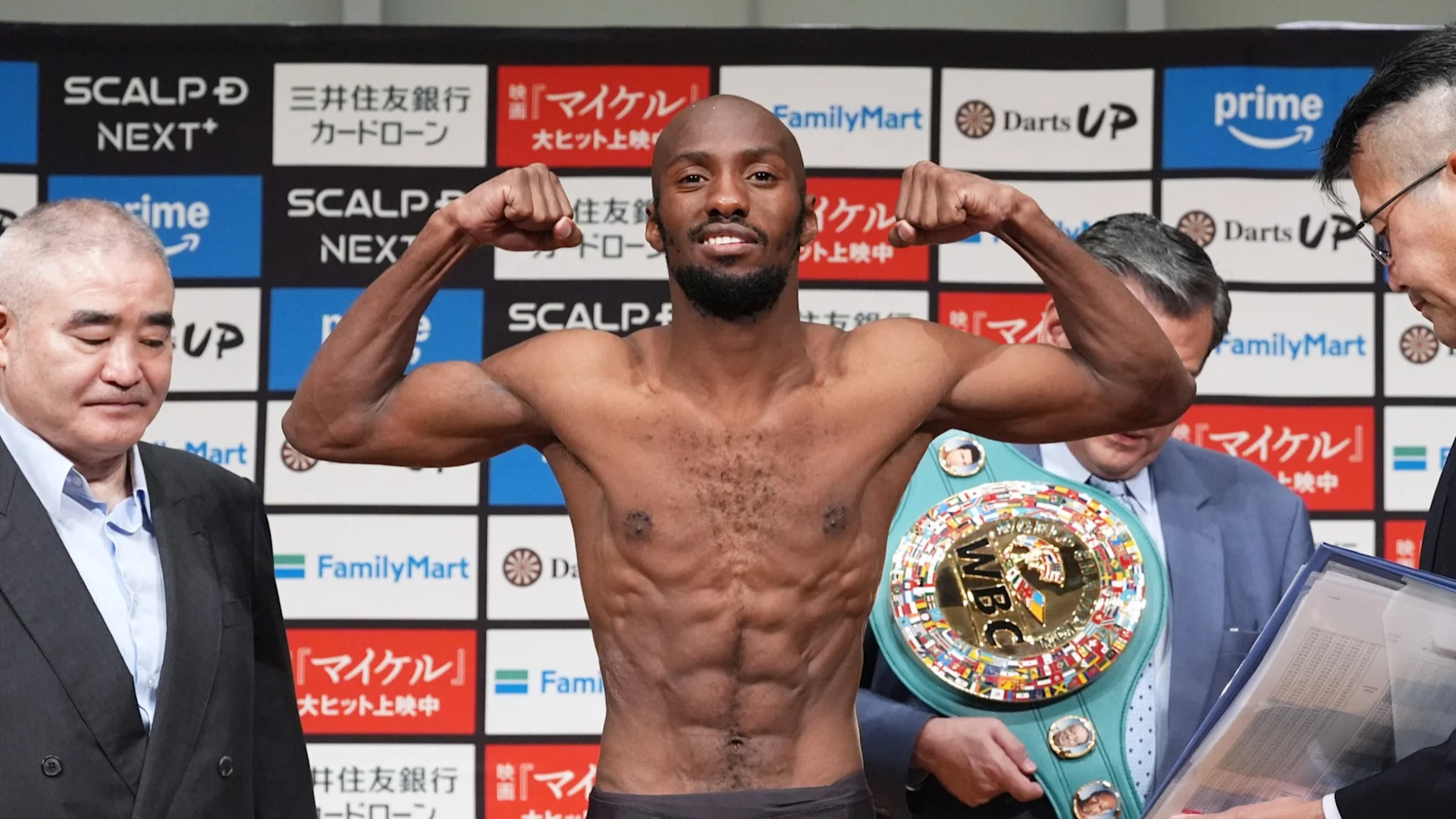 Malajika upsets Tsuboi to win WBC gold; Matsumoto outworks Acosta