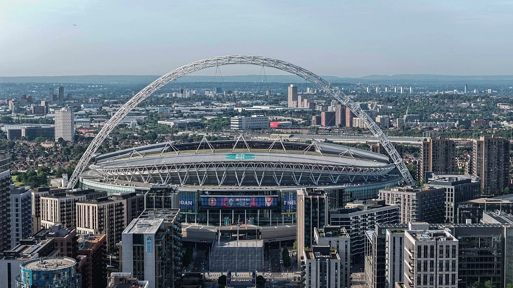Hearn says Wembley back in the running to stage Joshua-Fury