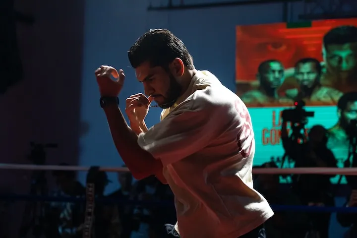 Jesus Ramos Jnr ill with food poisoning and off Saturday's PBC card, official says