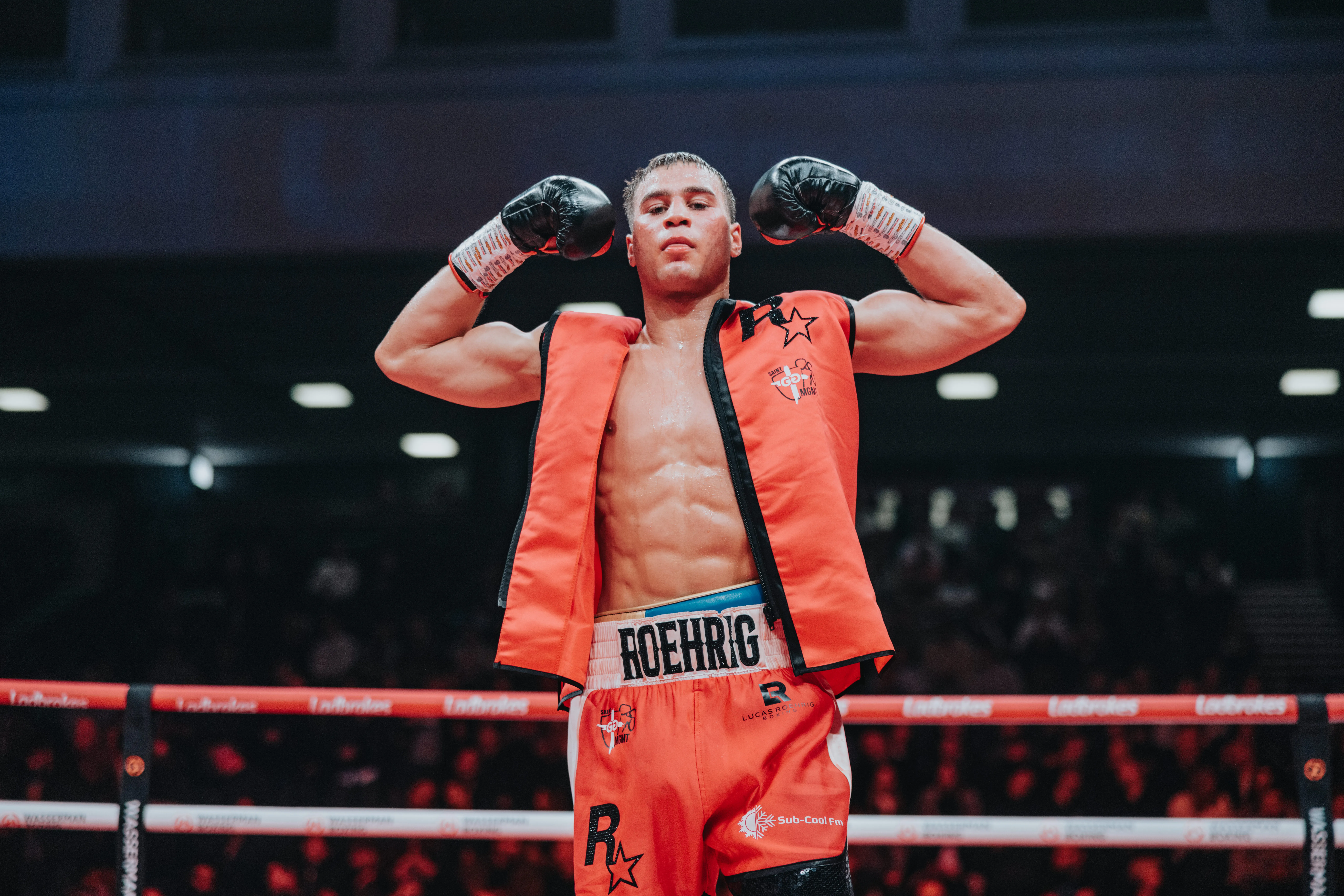 Cruiserweight prospect Lucas Roehrig signs with Zuffa Boxing