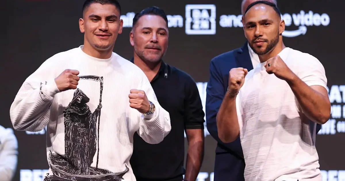 Vergil Ortiz Jnr back in business at last after 'sparring session' with Oscar De La Hoya